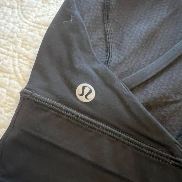 lululemon athletica Black Sports Bra - Picture 3 of 4